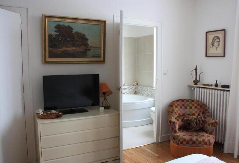 ベッドアンドブレックファースト Jardins En Ville