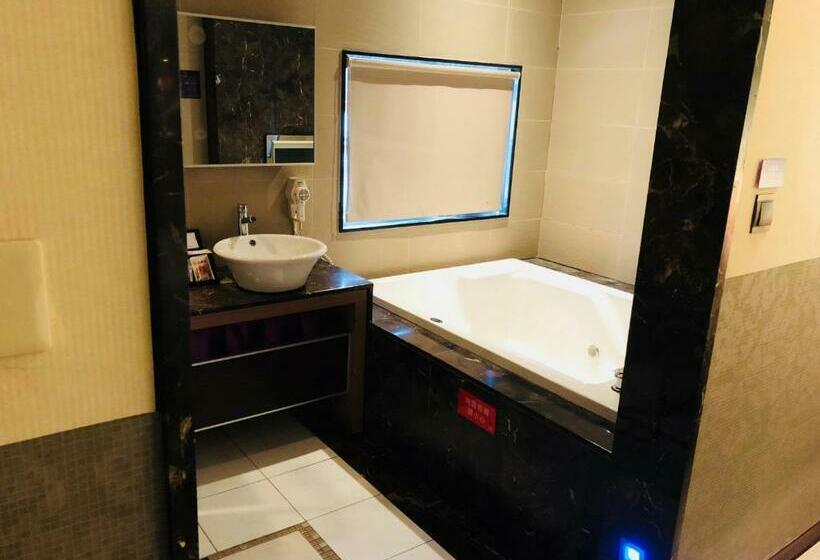 Discovery Motel Zhonghe