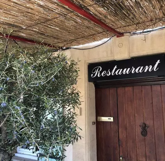 ホテル Auberge Saint Roch
