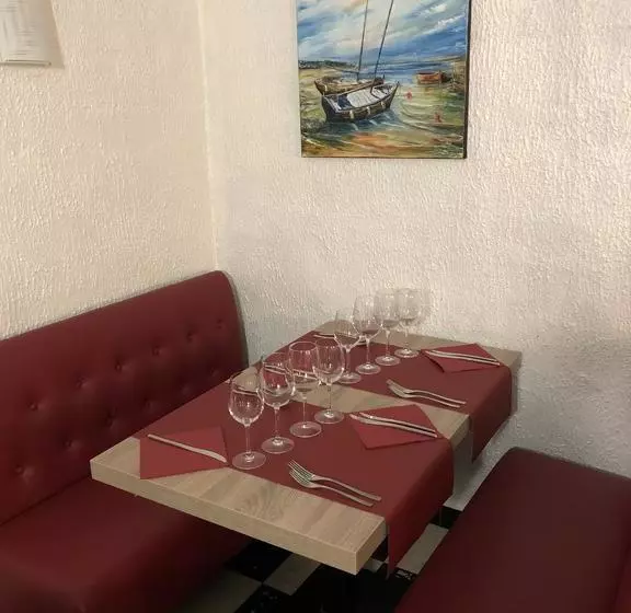 ホテル Auberge Saint Roch