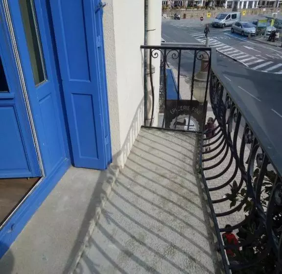 هتل Chambres Rue De La République