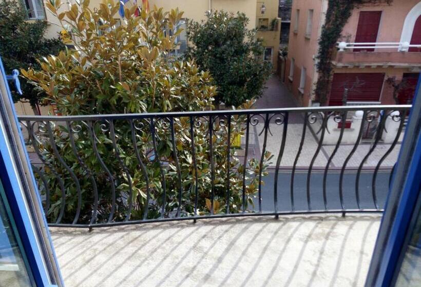 Отель Chambres Rue De La République