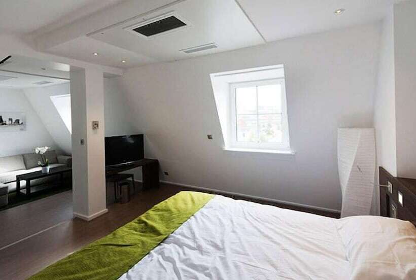 فندق Hôtel Les Poteaux Carrés