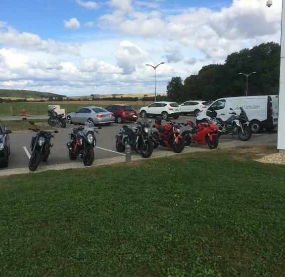 فندق Restaurant La Claire Foret