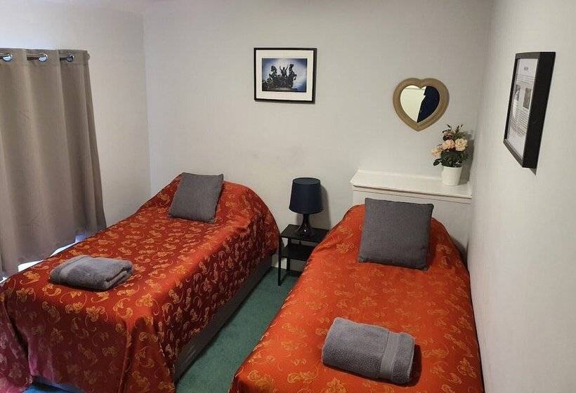 住宿加早餐  Stansted Lodge