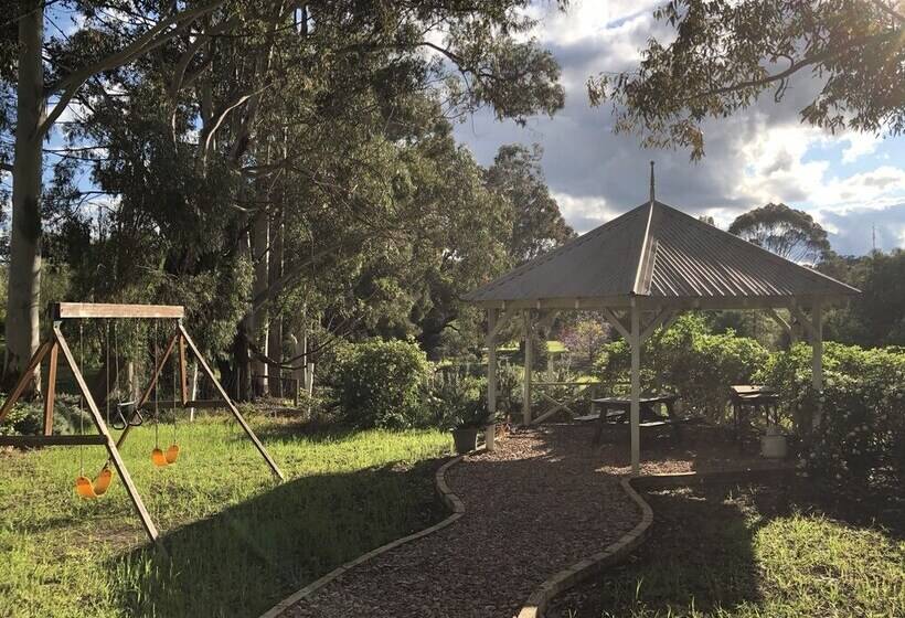 Country Cottages Of Bridgetown