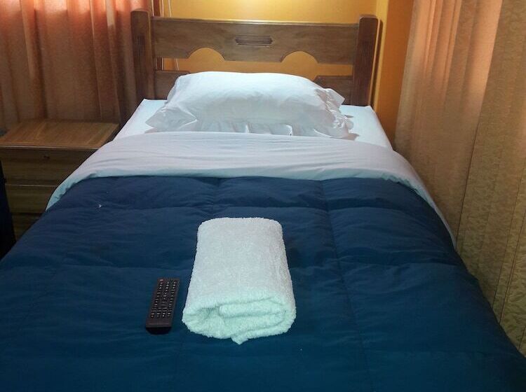 簡易ホテル Joya Andina Puno