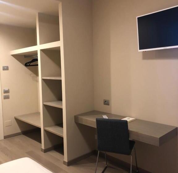 Отель Albergo Tre Pozzi