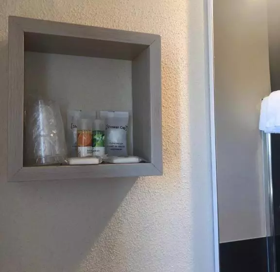 Hotelli Albergo Tre Pozzi