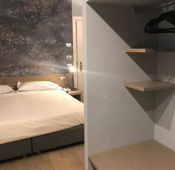 Hotelli Albergo Tre Pozzi
