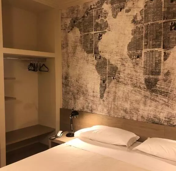 Hotelli Albergo Tre Pozzi