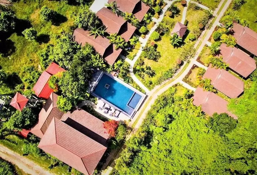 هتل Atmaland Resort