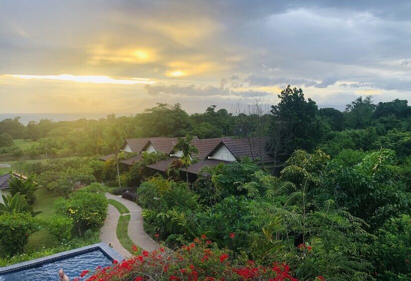 هتل Atmaland Resort