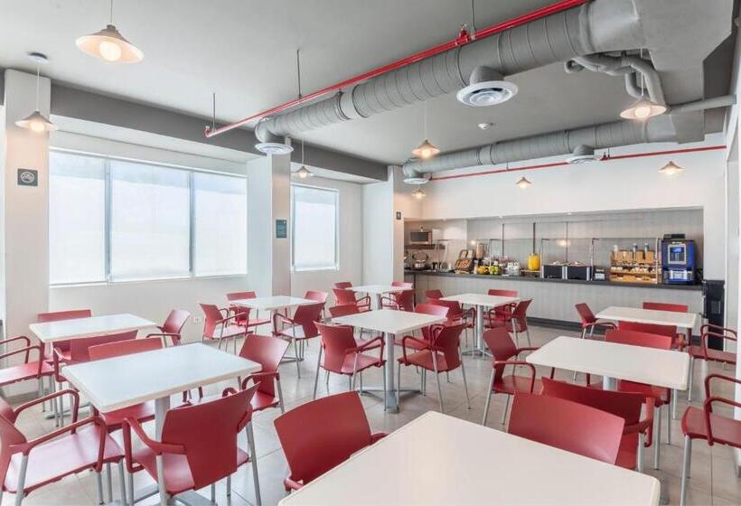 בית מלון כפרי City Express Junior By Marriott Merida Altabrisa