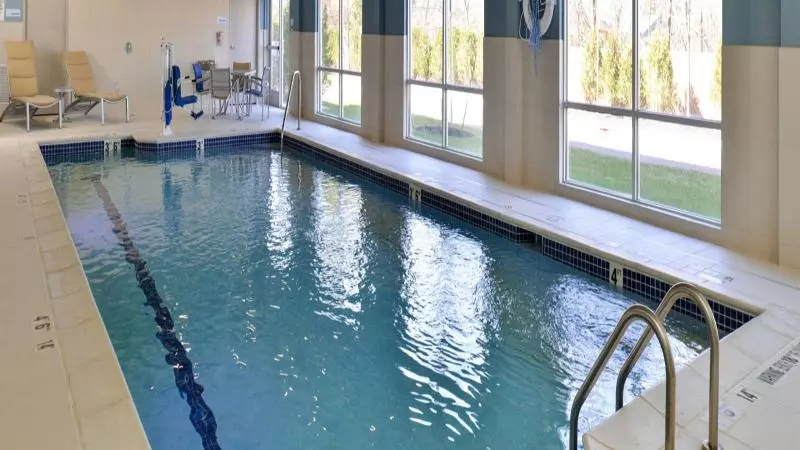 ホテル Holiday Inn Express & Suites Southgate   Detroit Area By Ihg