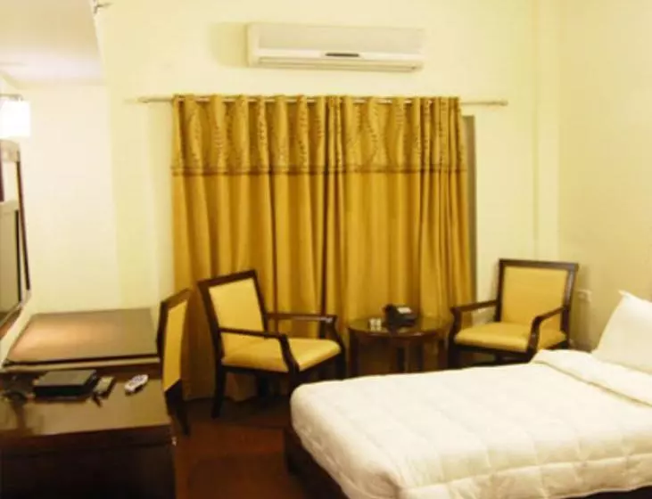 Hotel Orange Pie