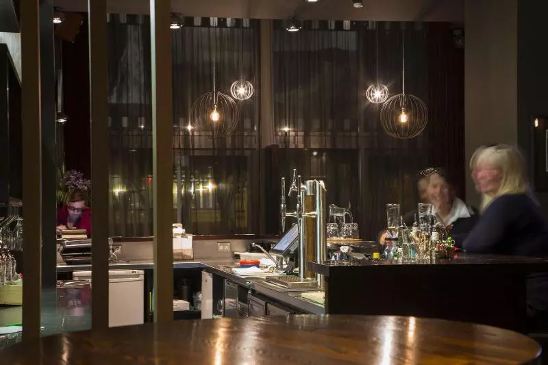 هتل The Cinema Suites