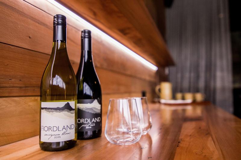 호텔 The Cinema Suites