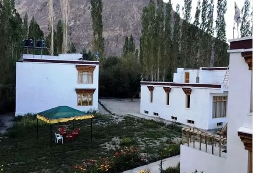 ホテル Tih Hundar Resort   Nubra