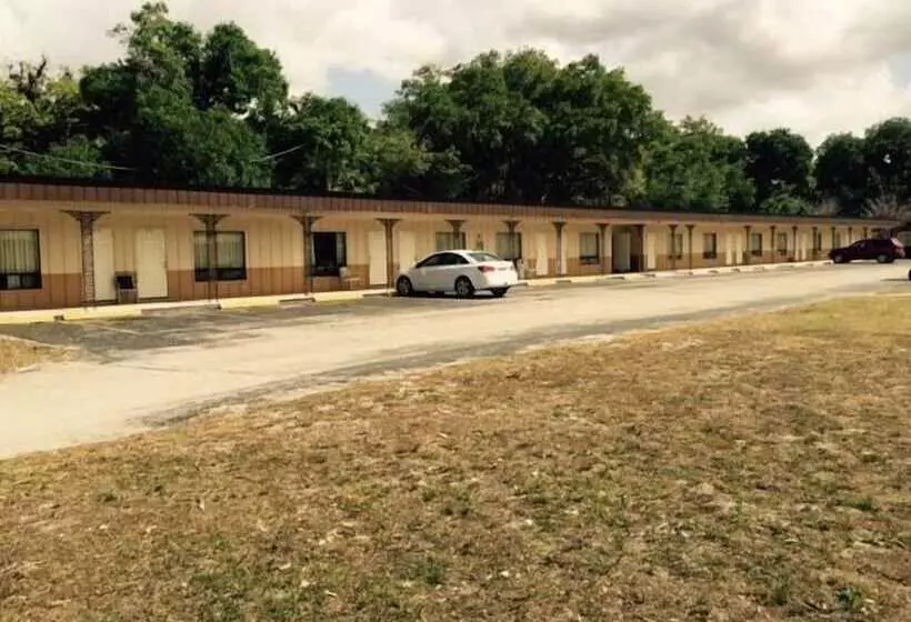 Labelle Motel
