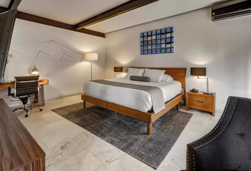 Mx Grand Suites