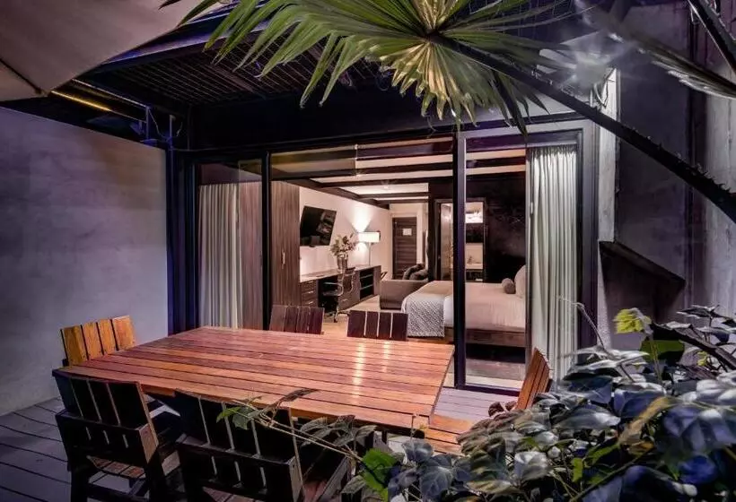 Mx Grand Suites