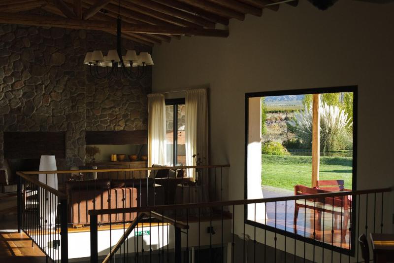 بنسيون La Morada Lodge