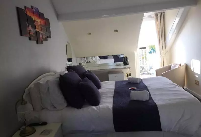 پانسیون Poltair Guest House
