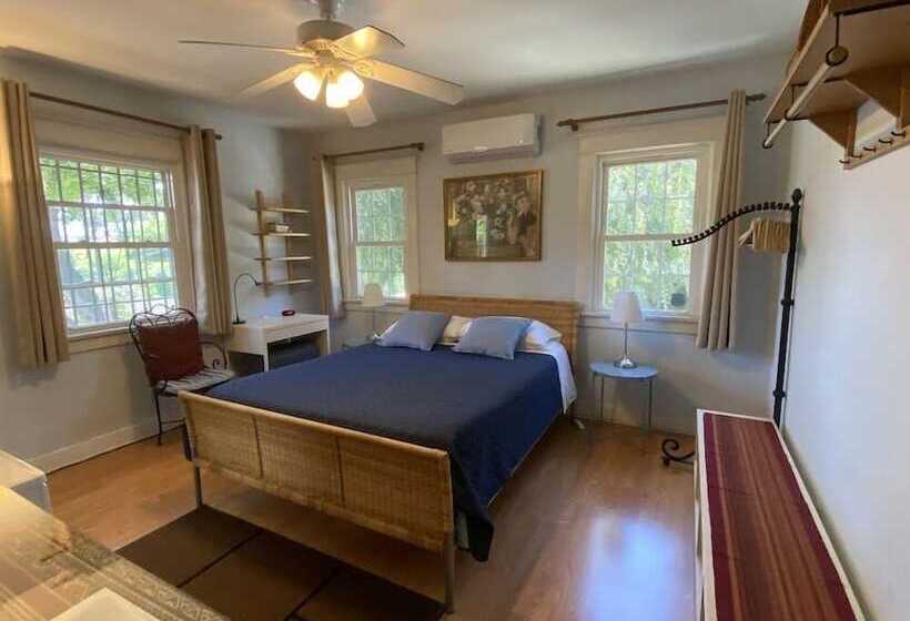 ペンション Sanborn Guest House