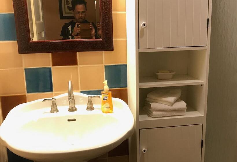 ペンション Sanborn Guest House