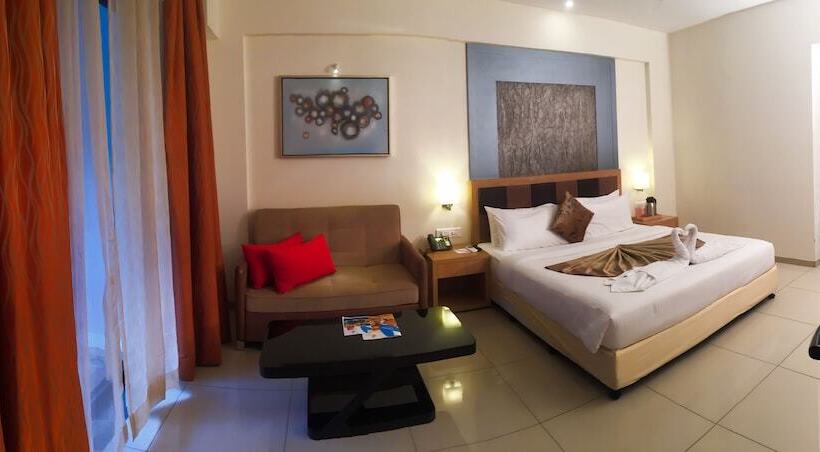 リゾートホテル Club Mahindra Hatgad