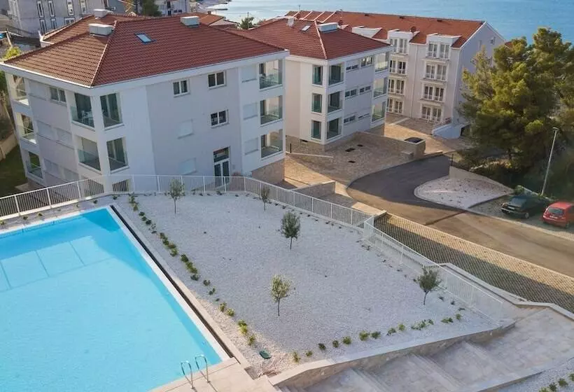 Villa Malo More
