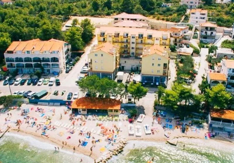 Villa Malo More