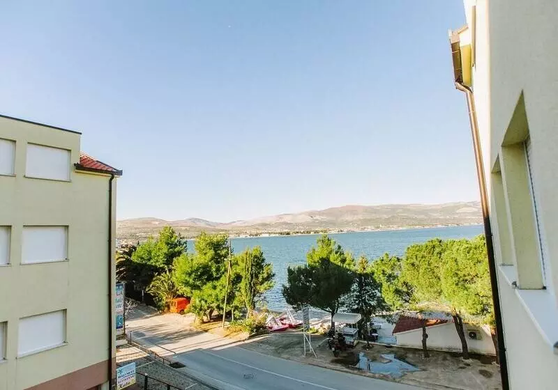 Villa Malo More