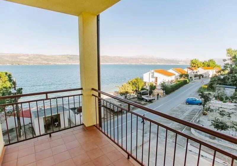 Villa Malo More
