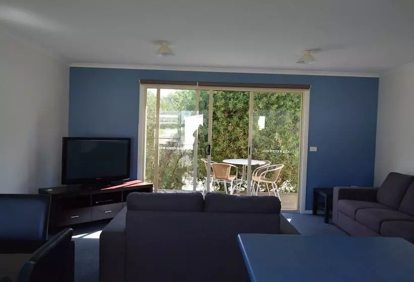 Woodbyne Resort