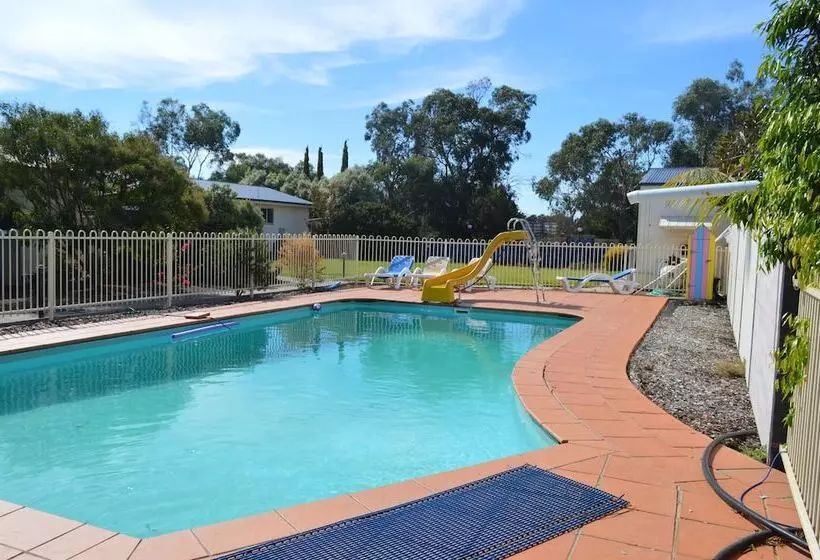 Woodbyne Resort