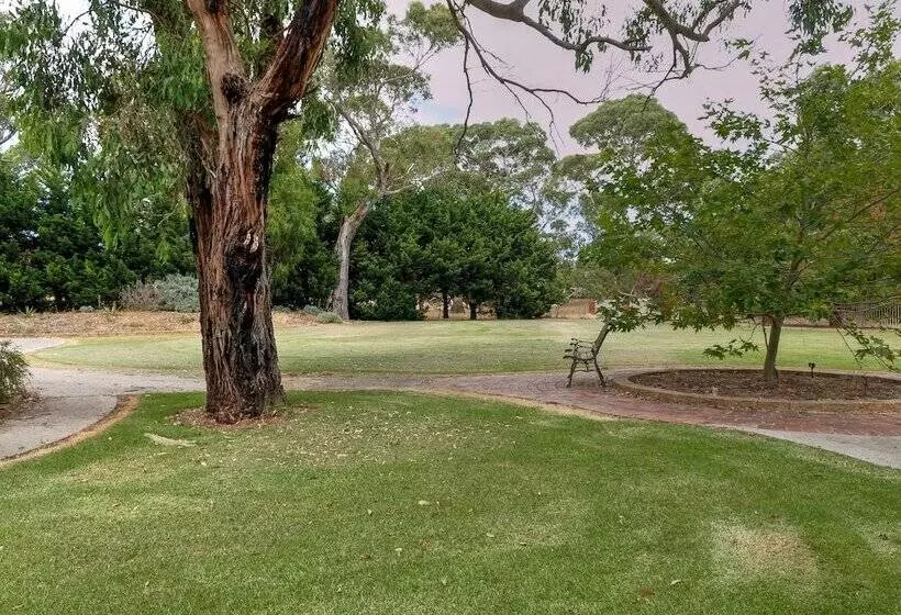 Woodbyne Resort