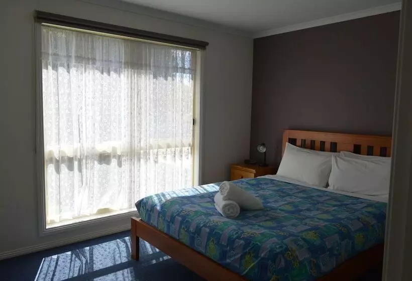 Woodbyne Resort