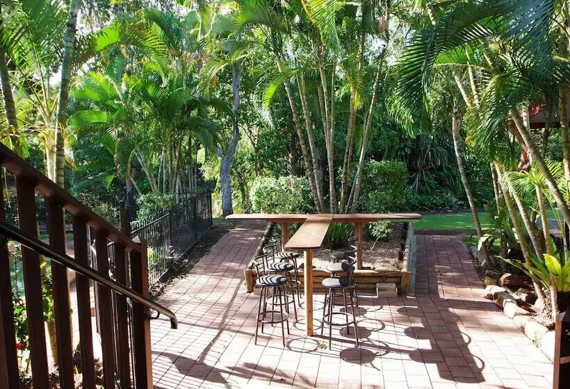 هتل Cape York Peninsula Lodge