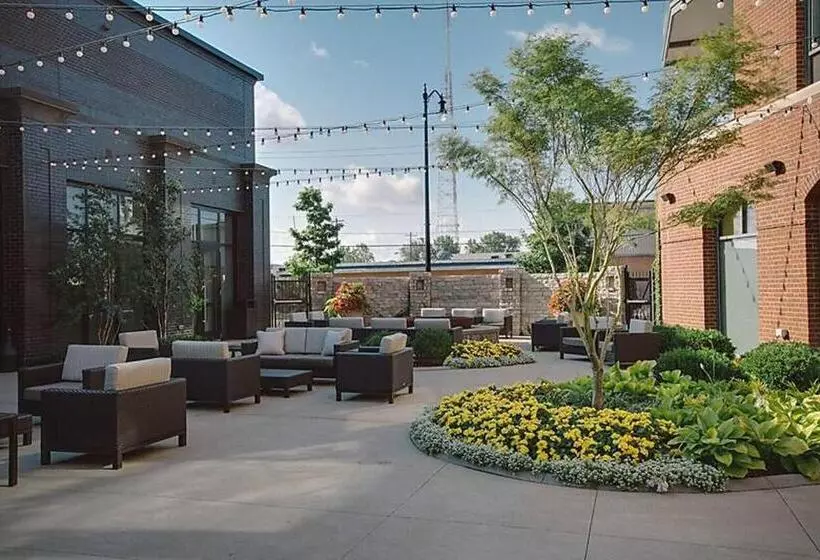 ホテル Courtyard By Marriott Columbus Osu