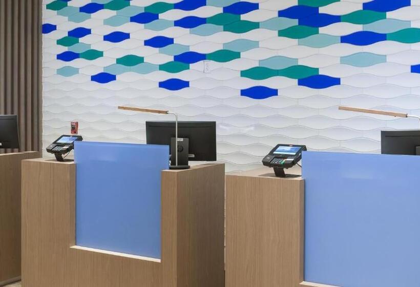 فندق Holiday Inn Express & Suites   Orlando At Seaworld, An Ihg