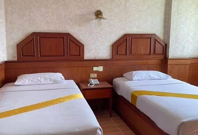هتل Sakol Grand Palace