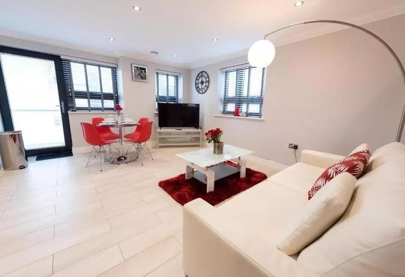 Malthouse Court