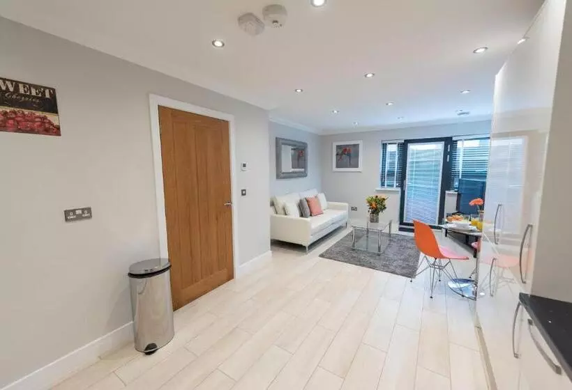 Malthouse Court