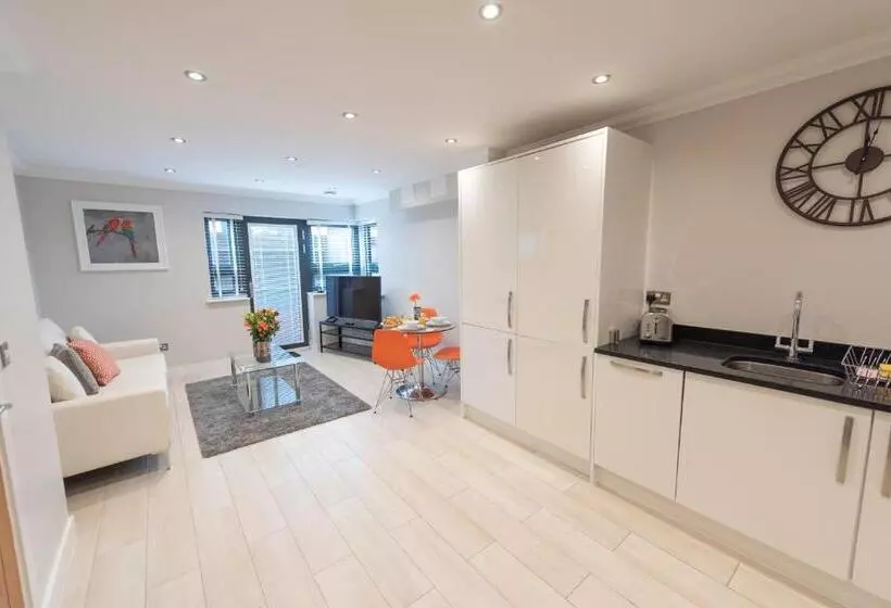 Malthouse Court