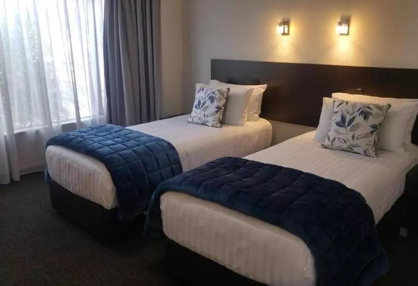 مُتل White Heron Motor Lodge
