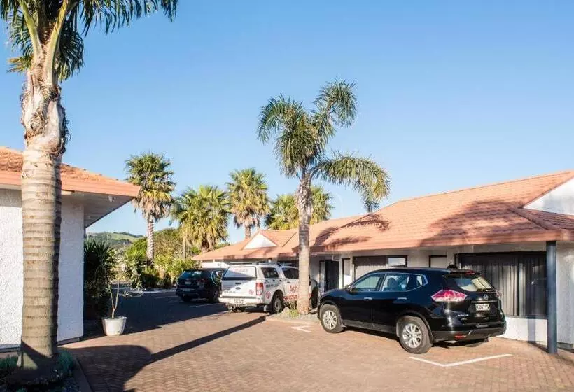 مُتل White Heron Motor Lodge
