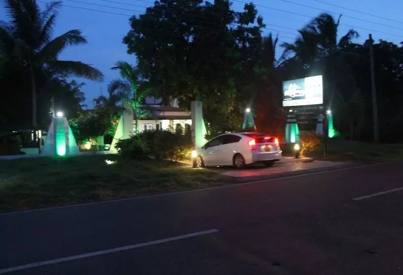 ペンション Le Green Udawalawe Resort