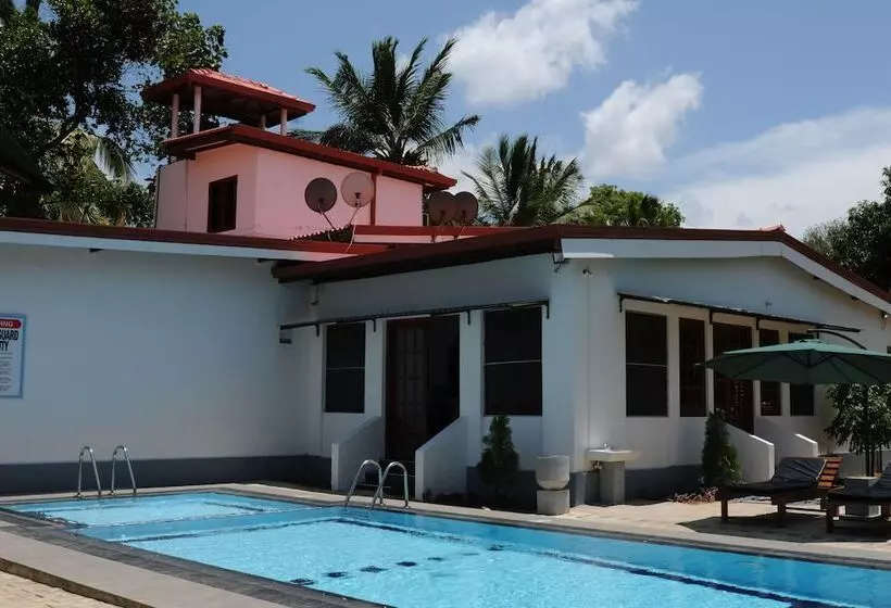 ペンション Le Green Udawalawe Resort